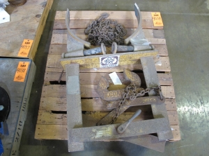 FORKLIFT ATTACHMENT FOR BARRELS/DRUMS. LOADING & HANDLING FEE $15-4034